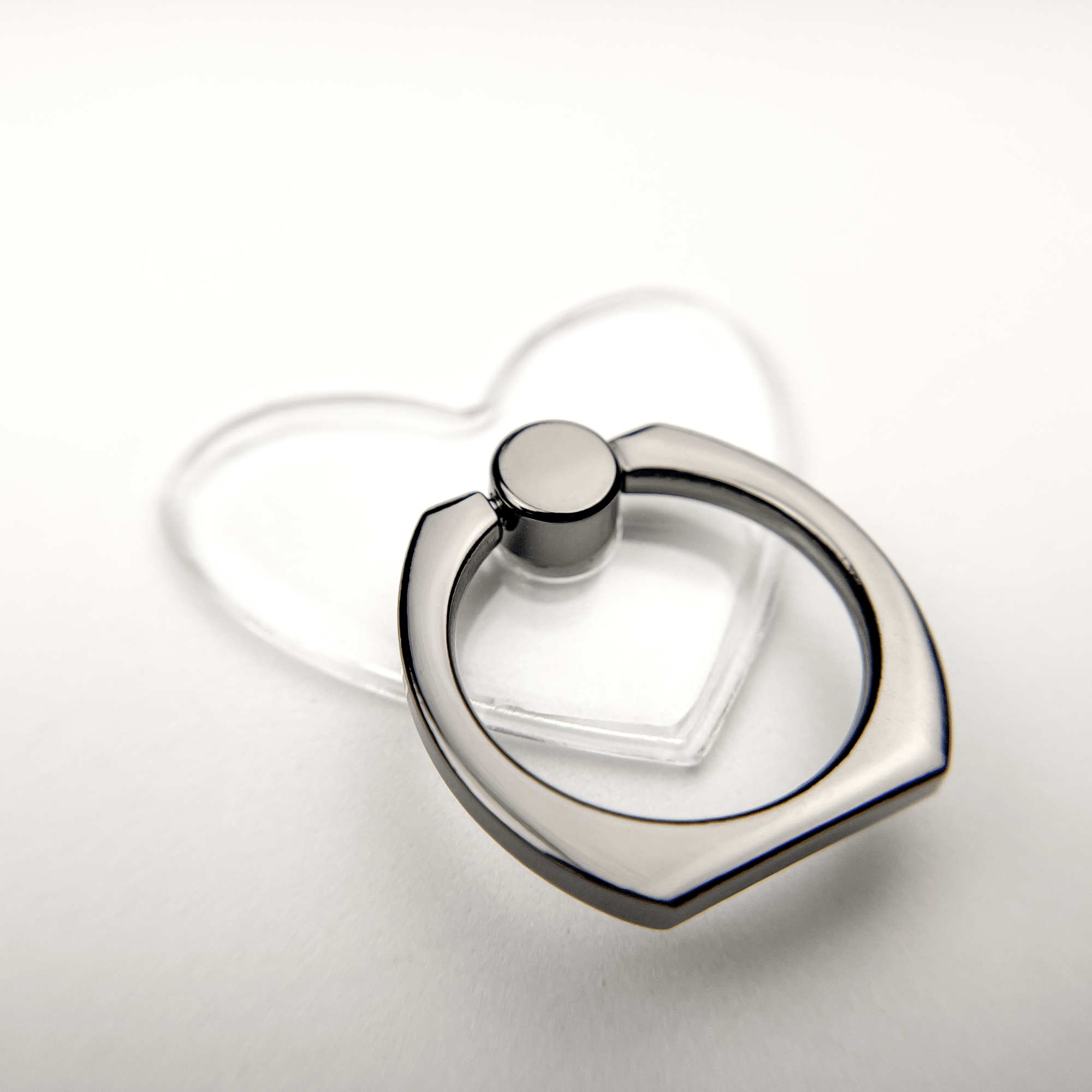 Black Heartbeat Clear Heart Ring Holder Close Up